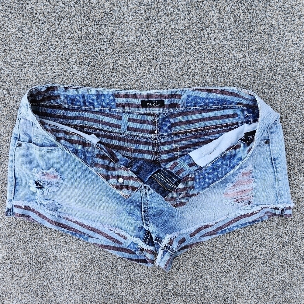 Patriotic Distressed Blue Denim American Flag Shorty Short Shorts Rue 21 Size 14 - Picture 5 of 13